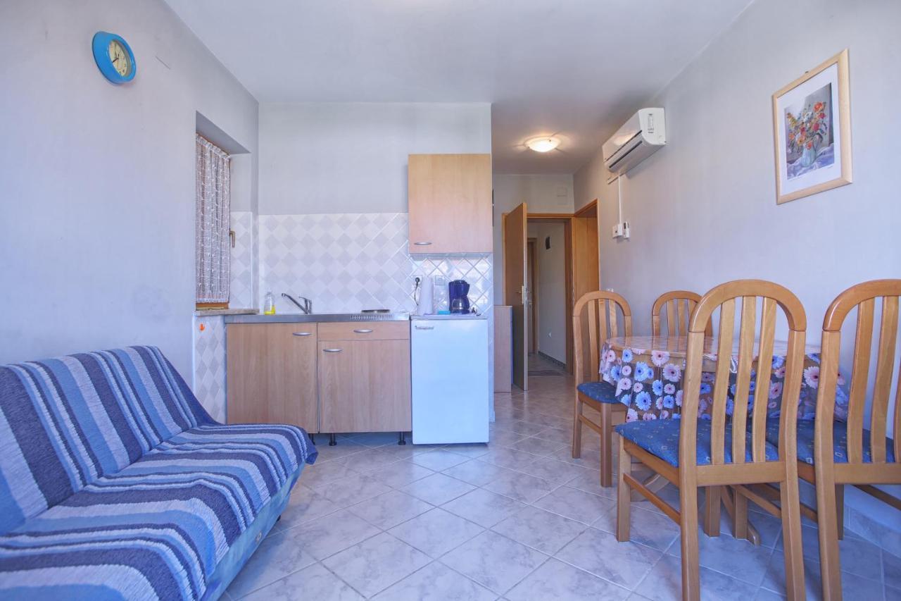 Mladen Apartman Medulin Kültér fotó